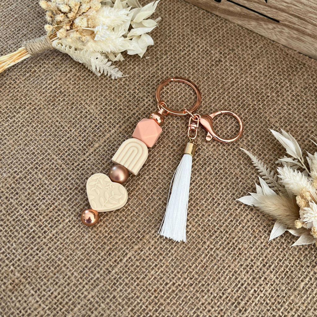 bijou-de-sac-porte-cles-coeur-rose- bohème–pompon-Lanyard & Co