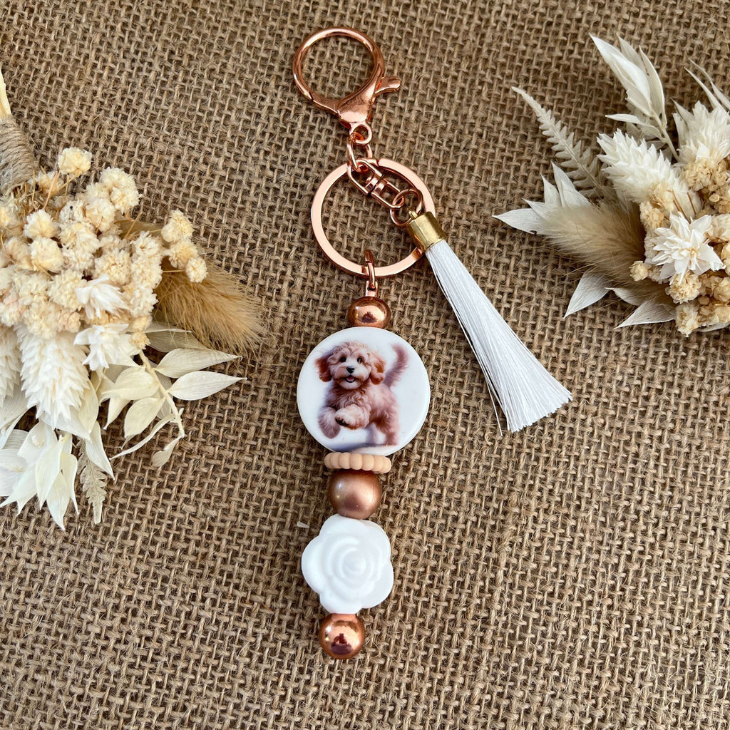 Bijou de sac chien en perles de silicone – Porte-clé pompon blanc – Accessoire sac fait main Lanyard & Co