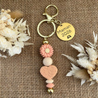 bijou-de-sac-porte-cles-coeur-bohème-maman-2026-accessoire-élégant-Lanyard & Co