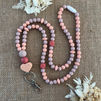 Tour de cou Rose poudré en perles de silicone – Porte-badge professionnel Ma boutique