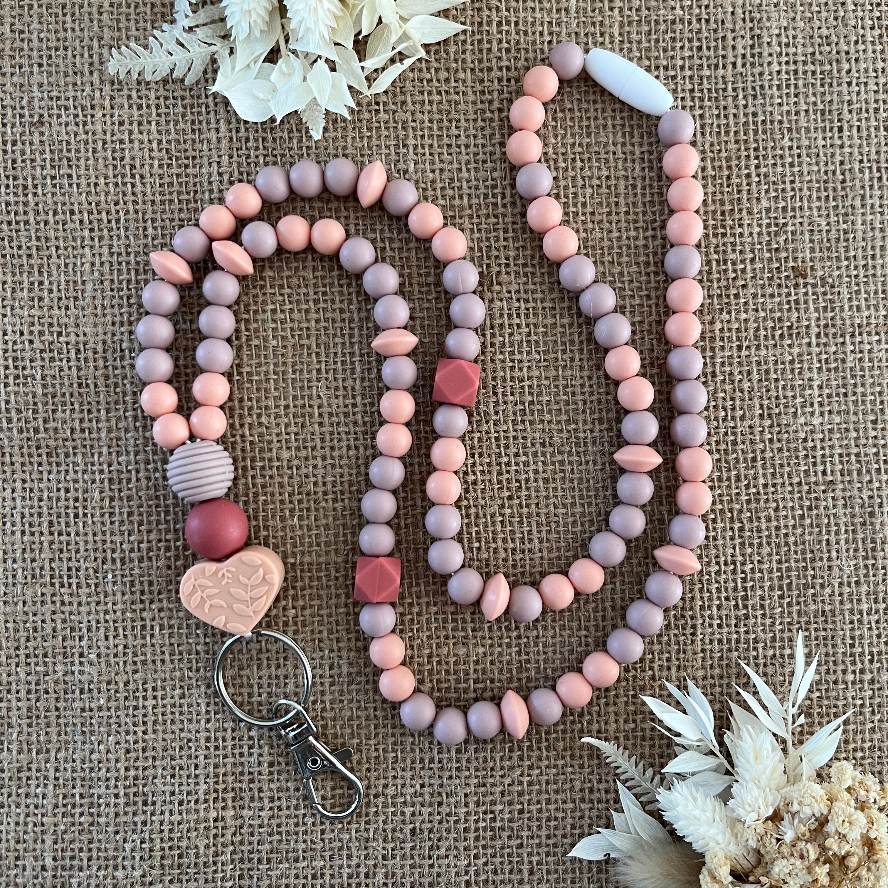 Tour de cou Rose poudré en perles de silicone – Porte-badge professionnel Ma boutique
