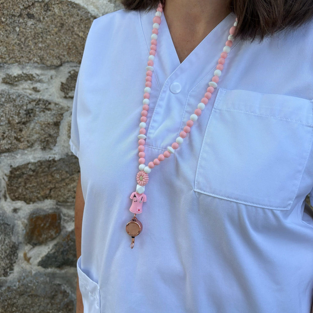 Porte Badge Enrouleur Infirmière Rose Ma boutique