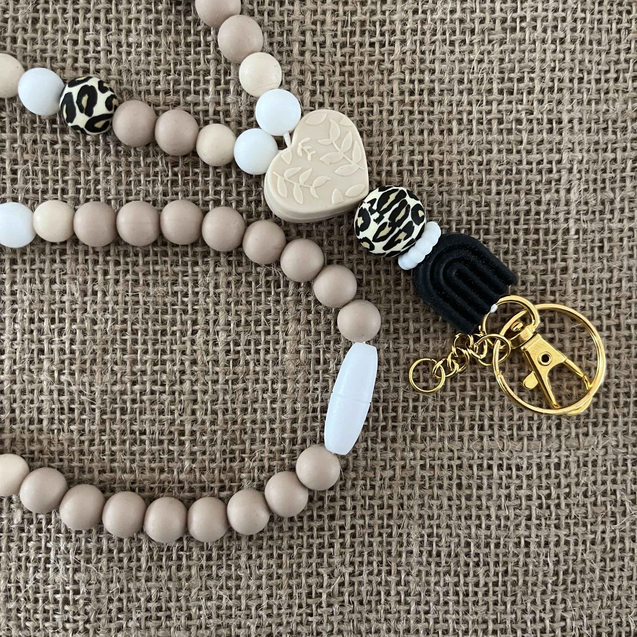 Tour de Cou Léopard en Perles Silicone – Collier Porte-Clés Bohème Chic pour Femme