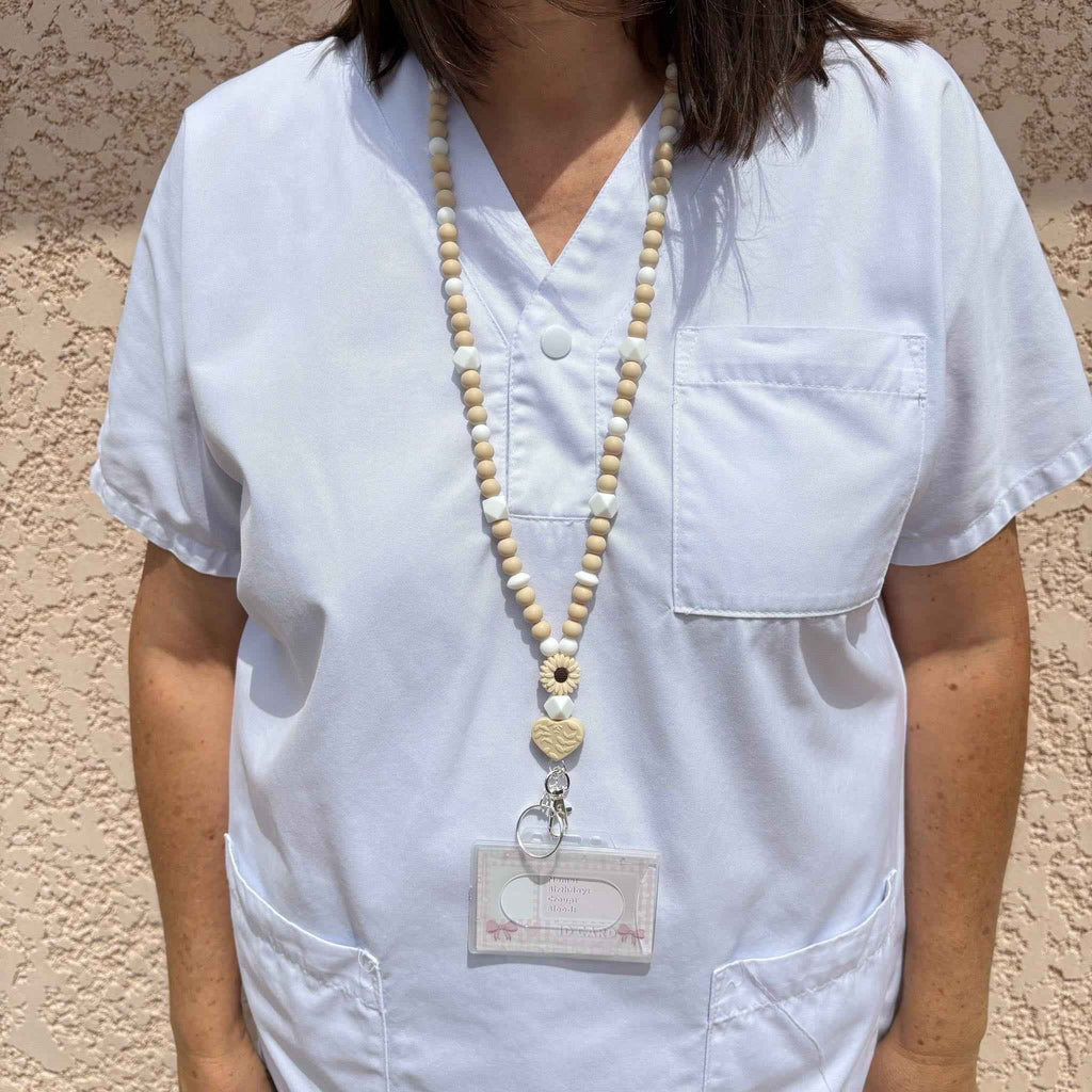 Tour de Cou Porte Badge Crème Blanc – Lanyard Femme en Perles Silicone – Infirmière & Professionnel