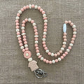 Tour de Cou porte-badge en perles de silicone pêche et beige Lanyard & Co