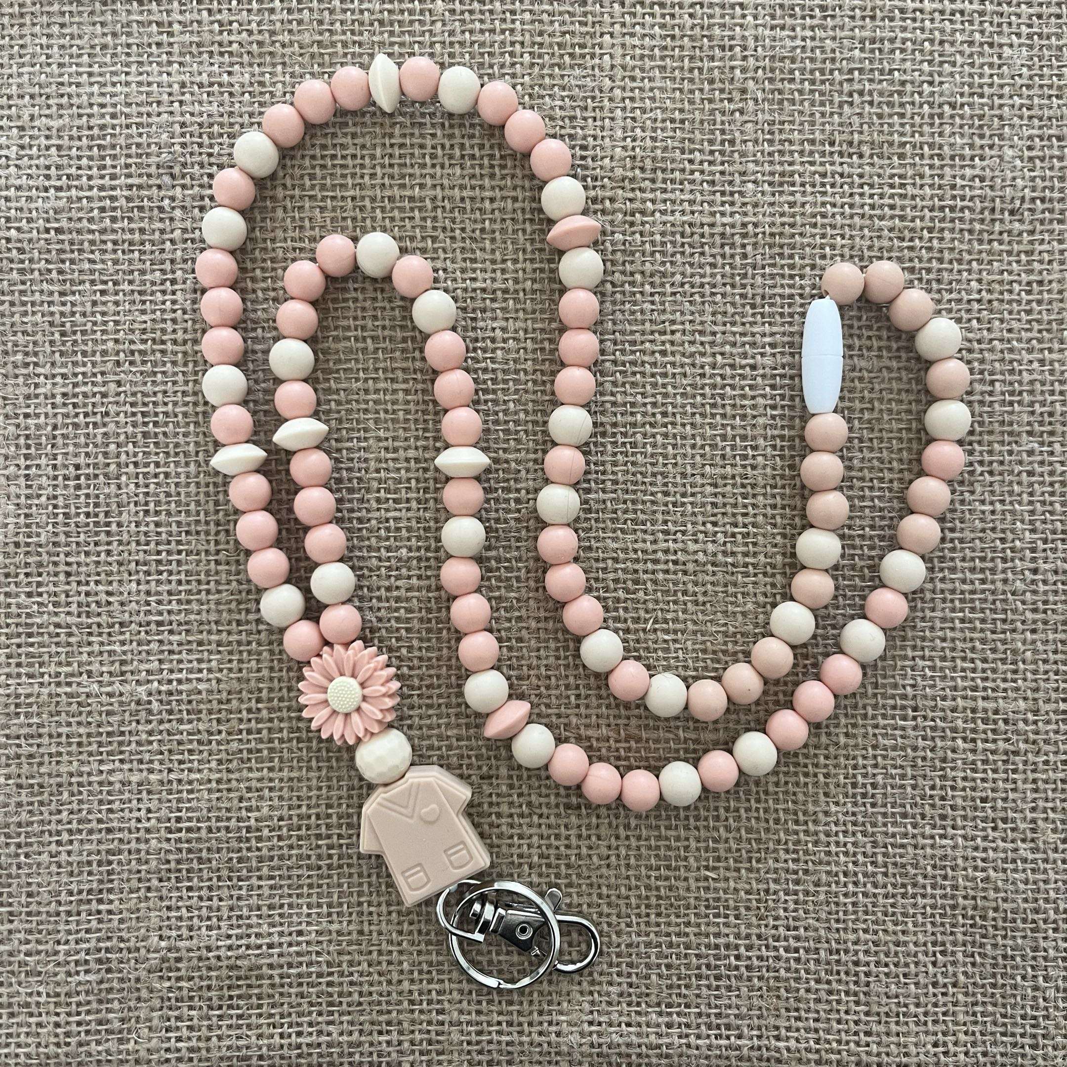Tour de Cou porte-badge en perles de silicone pêche et beige Lanyard & Co