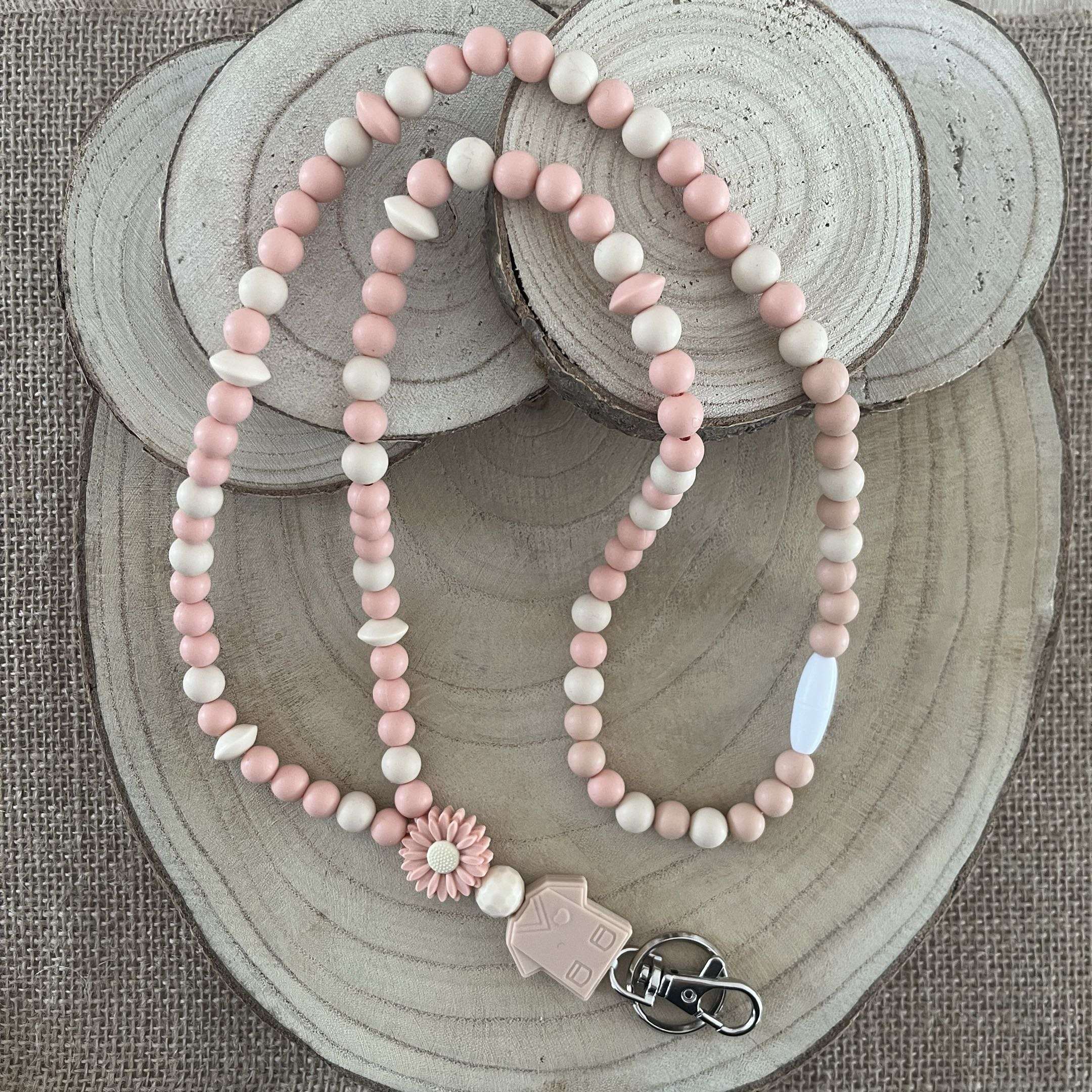 porte badge infirmière personnalisé beige peche