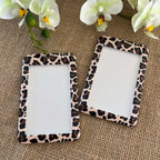 Porte-badge rigide leopard marron noir rigide et solide