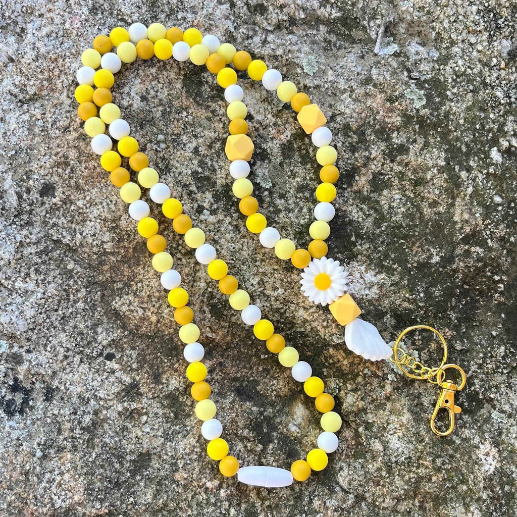 Porte badge infirmière personnalisé jaune moutarde élégant et confortable