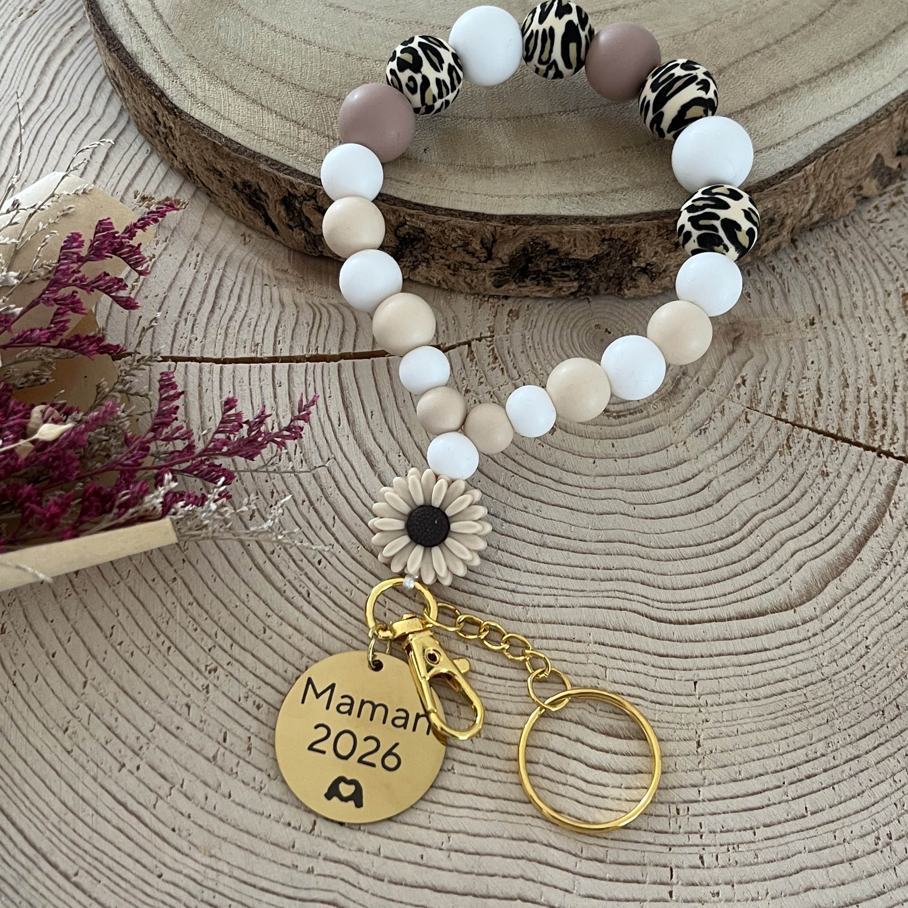 porte cle future maman beige cadeau grossesse