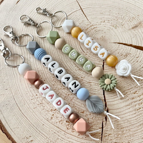 Porte-clés personnalisé en perles de silicone avec prénom, aux couleurs pastels 