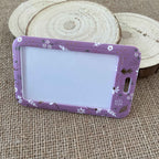 Porte carte fleurs violet – Porte badge original et élégant pour le quotidien