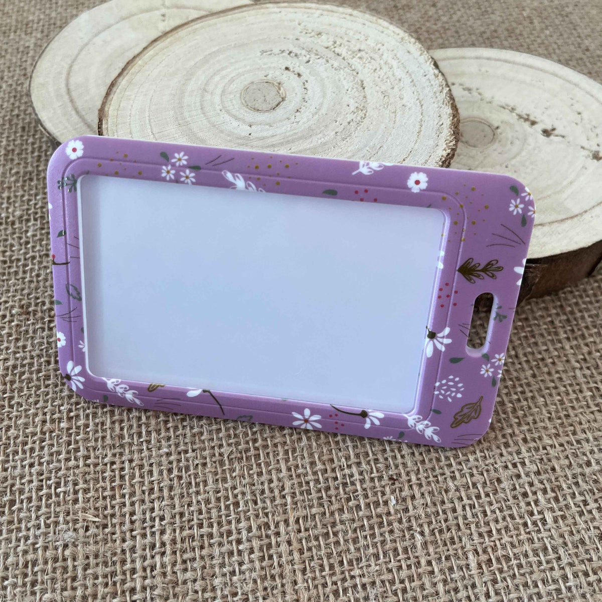 Porte carte fleurs violet – Porte badge original et élégant pour le quotidien